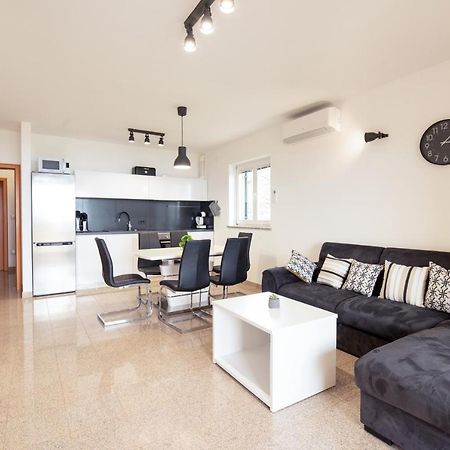 Seaview Apartment Lea Ičići Екстериор снимка